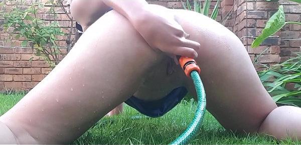  Filling my ass with a hosepipe and pooping the water out